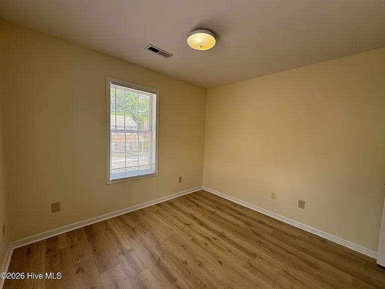 5147 Lamppost Cir — Photo 16