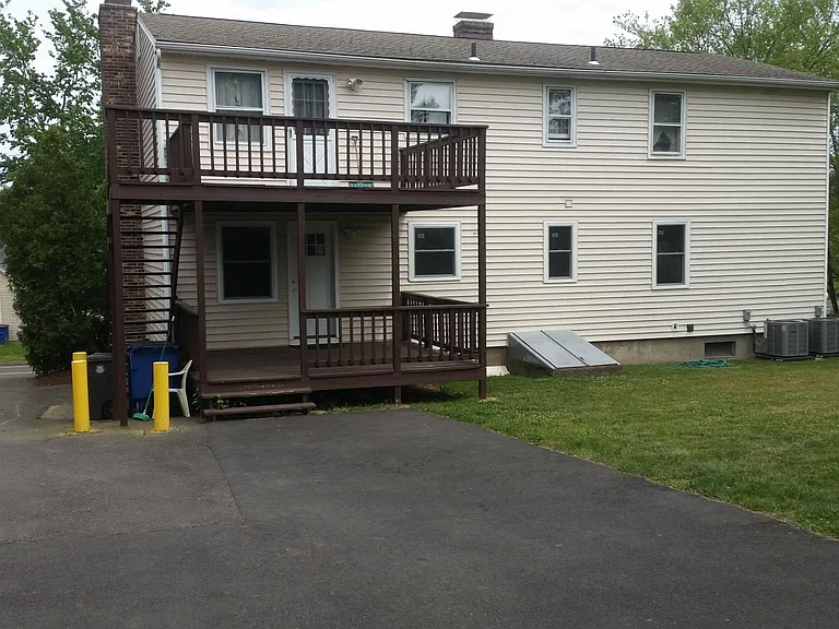 172 S End Rd #1 — Photo 4