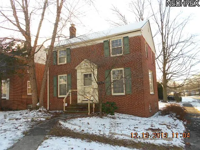 5240 Homewood Ave photo 1