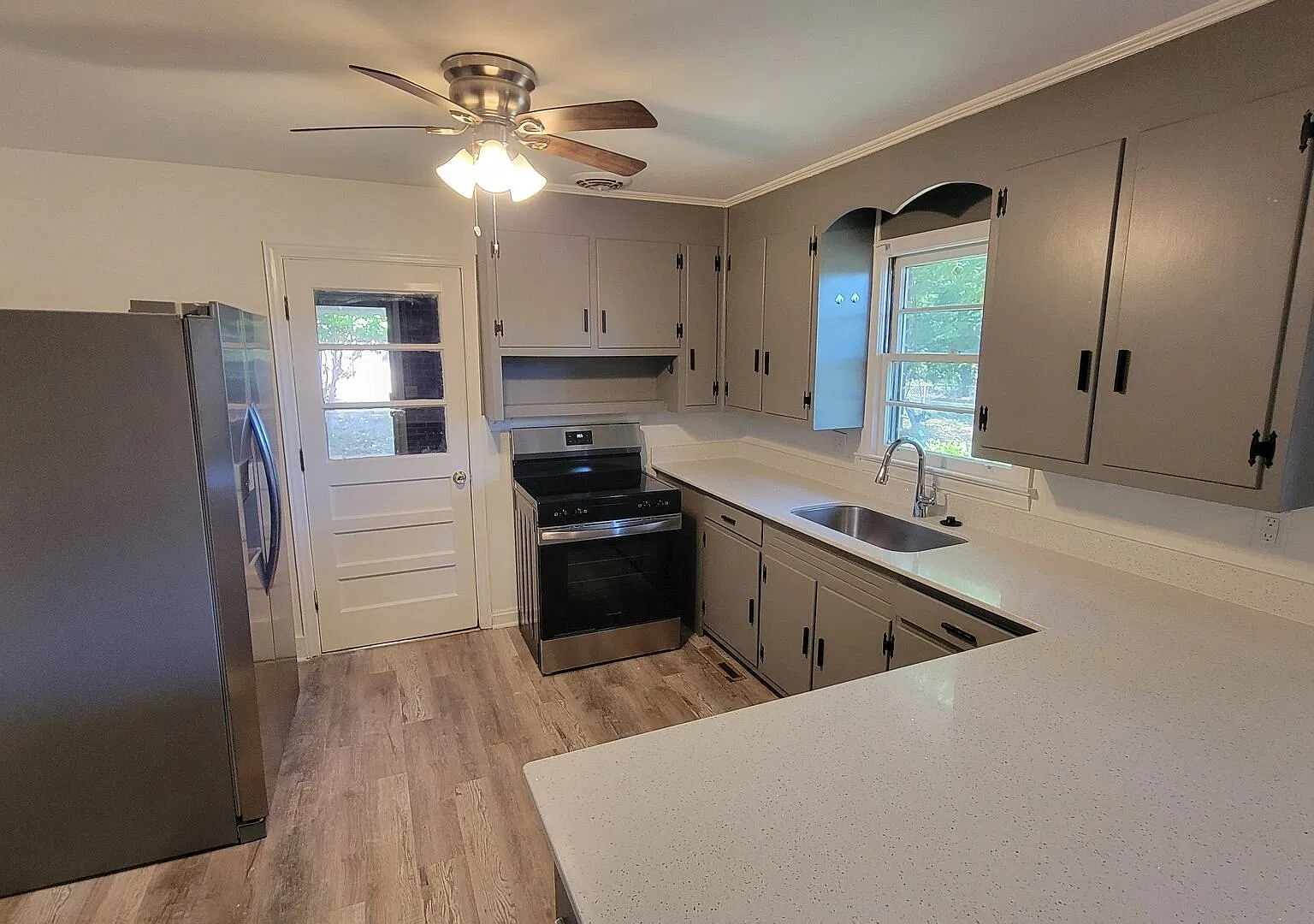 Remodeled 2 Bed, 1.5 Bath Home Near Augusta Road — Photo 3