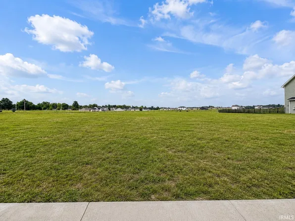 1444 Tamalpais Dr, Fort Wayne, IN 46818