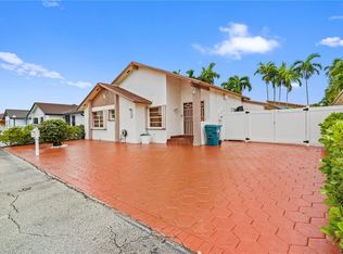 9737 SW 7th St, Miami, FL 33174