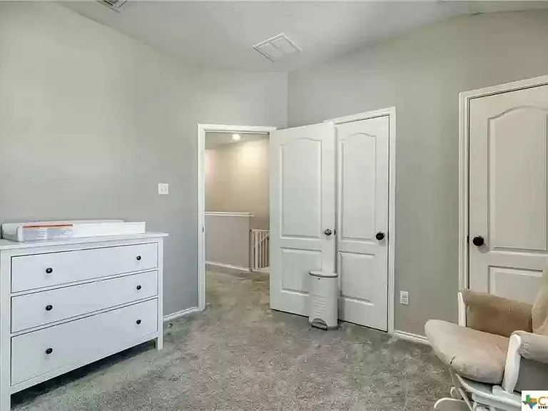 220 Danablu Dr — Photo 8