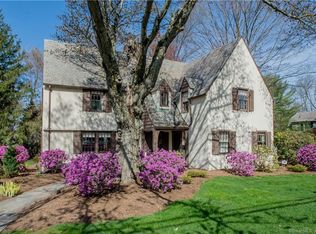 11 Norwood Rd, West Hartford, CT 06117