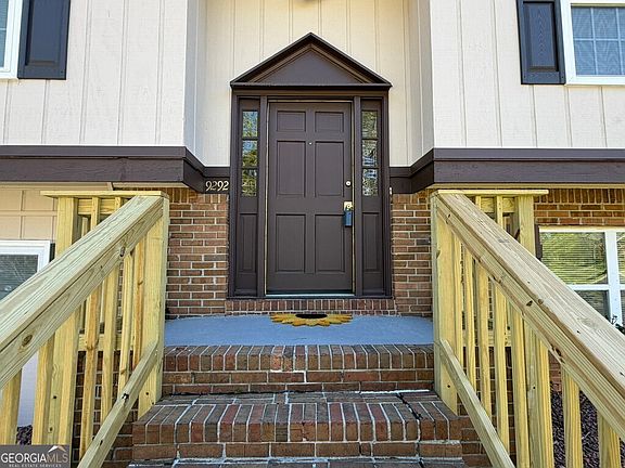 3rd image of 9292 Settlers Grove Rd