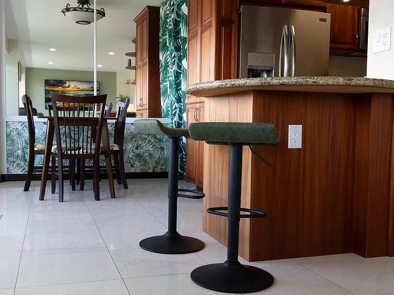 Kitchen Bar