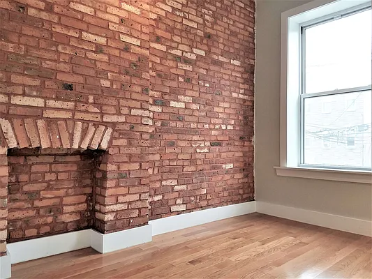 Rented by The Hamilton Group | media 22