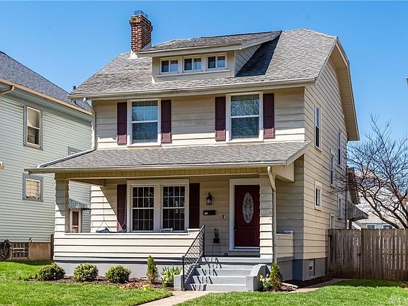 3rd image of 815 Wilfred Ave