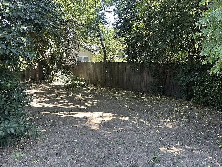 1518 Pole Line Rd — Photo 17