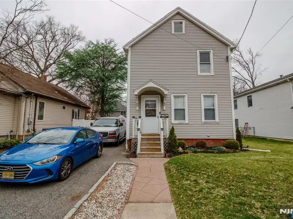 316 William St, New Milford, NJ 07646