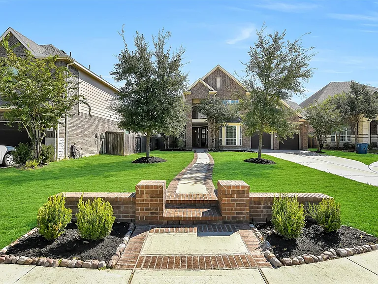 16706 Chestnut Square Dr — Photo 8