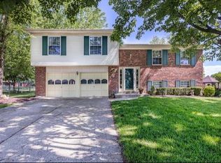 6518 Simon Dr, Cincinnati, OH 45233
