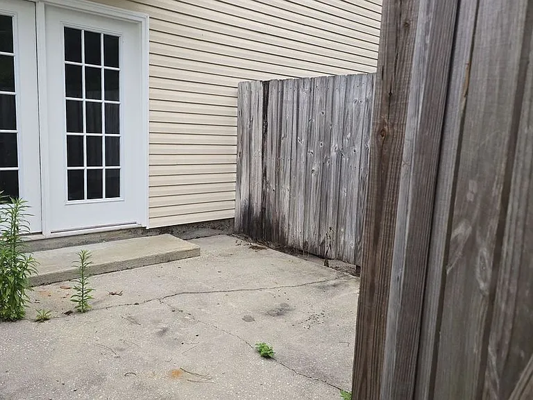 9826B Whitfield Avenue Ext — Photo 3