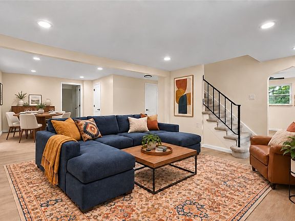 4th image of 3713 Churchview Ave