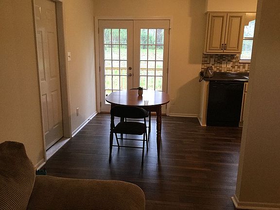 3rd image of 4122 Deer Run Dr