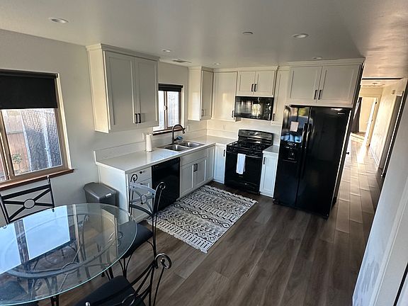 2nd image of 2500 Avery Ct