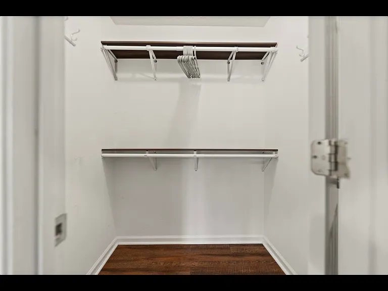 1409 Pleasant Ridge Dr — Photo 11