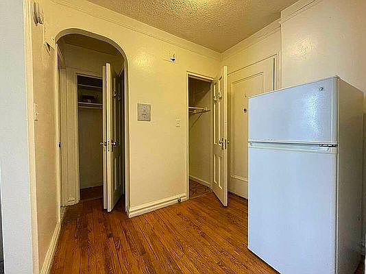 4th image of 40 Woodruff Ave APT 203