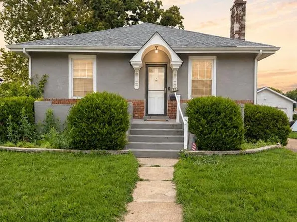 8828 Powell Ave, Saint Louis, MO 63144