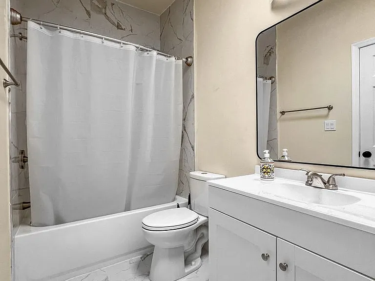 Earll6644 — Photo 18