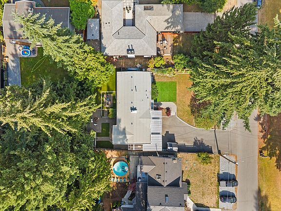 2nd image of 19637 42nd Ave