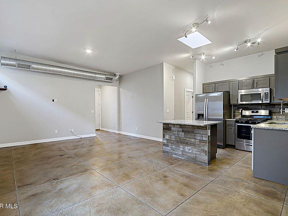 5th image of 14816 Tim Hardaway Ave