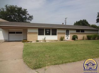1210 Fairway Ave, Salina, KS 67401