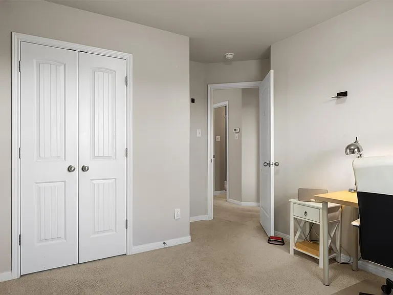 369 S Brook Dr — Photo 22