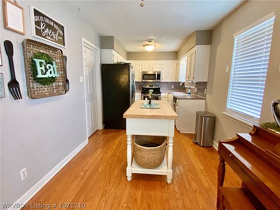 2nd image of 1114 N 21st St