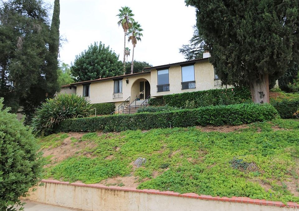 1st image of 432 E Crescent Ave