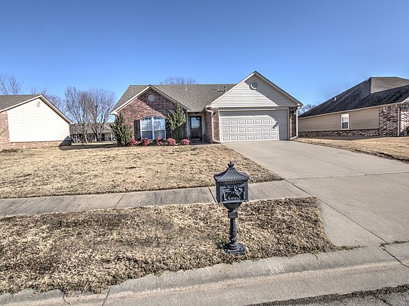 2nd image of 2763 Summerfield Pl