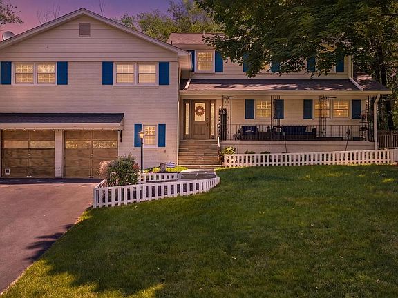 2nd image of 13925 Shannon Dr