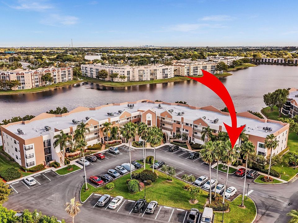 1st image of 7624 Fairfax Drive #113