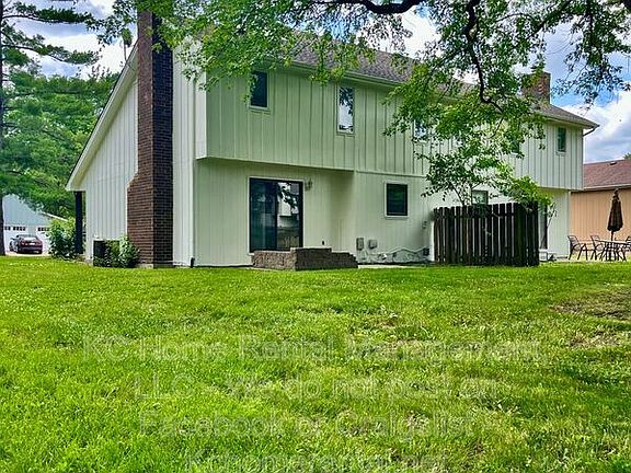 5th image of 3868 SW Harbor Dr
