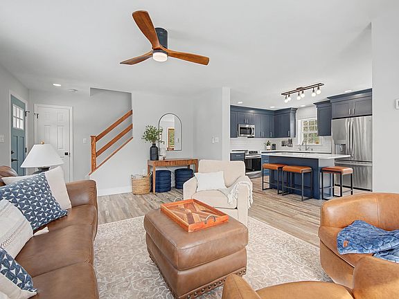 4th image of 136 Stone Bridge Road