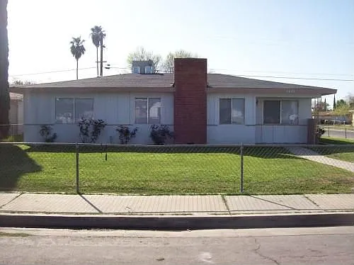 4601 Gordon St photo 1