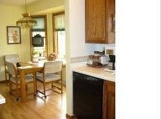 1846 Blue Spruce Ct, Green Bay, WI 54311