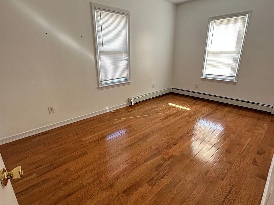 2nd image of 59-86 Grand Ave #2R