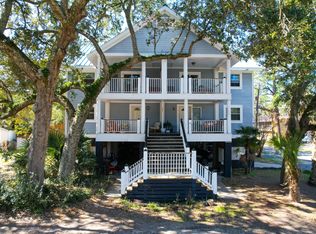 124 E Hudson Ave, Folly Beach, SC 29439