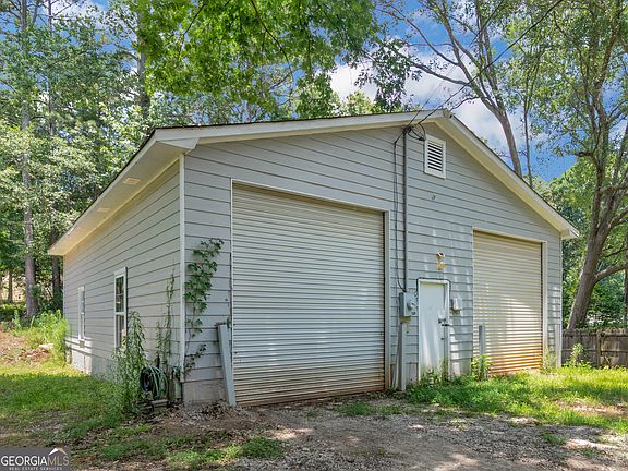 2nd image of 328 Valley Hill Rd
