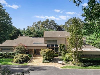 14 Pheasant Run, Old Westbury, NY, 11568