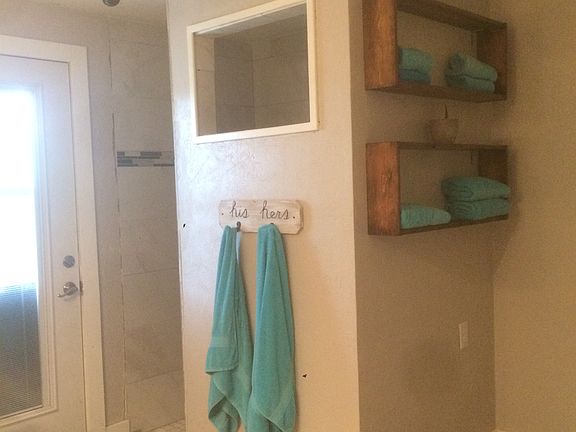 Master Suite walk-in shower 