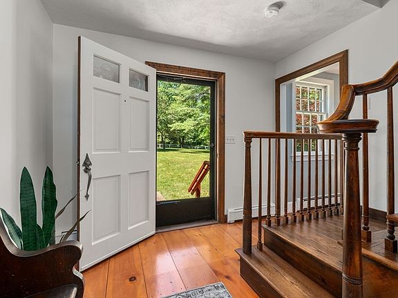 3rd image of 128 Fruit St