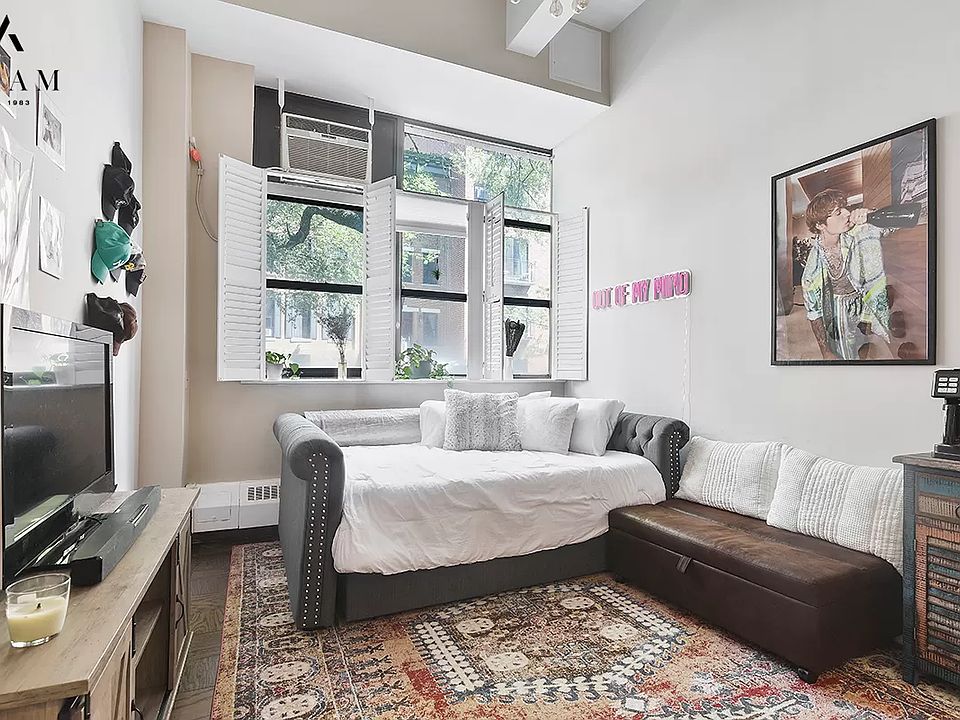 1st image of 350 E 62nd St APT 1H