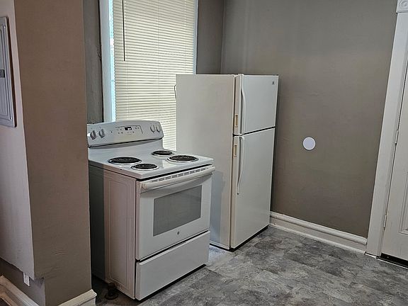 2nd image of 1416-1422 S 5th Ave #205