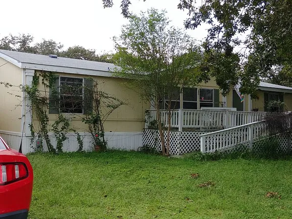 3942 New Mathis Rd, Elmendorf, TX 78112