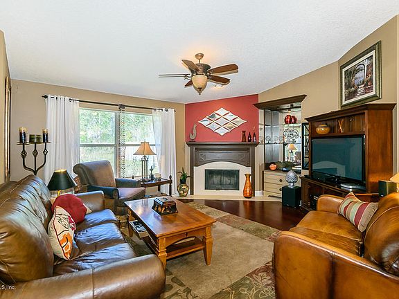 5th image of 720 Camp Milton Ln