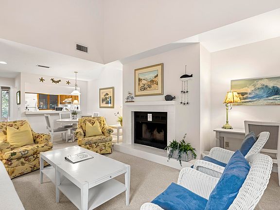 4th image of 4338 Sea Forest Dr