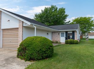 1009 Berkley Cir, Mishawaka, IN