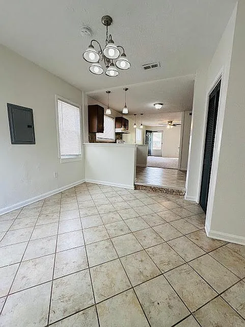 Building Photo - 18912 Parkmount Ave #1